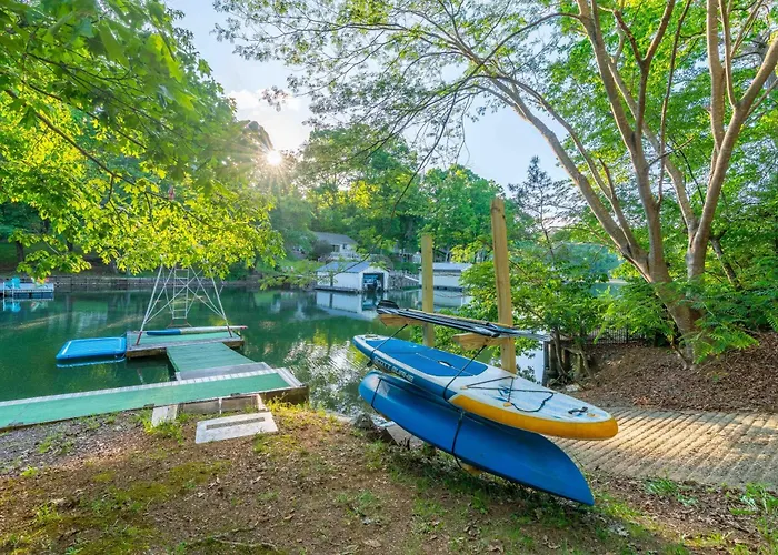 Lake Front Bed & Breakfast